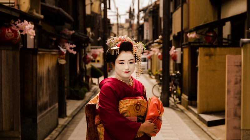 leyendas japonesas mujer con kimono